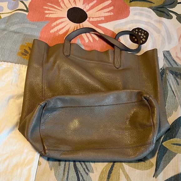 Cuyana Tote  Bag, - Picture 3 of 16